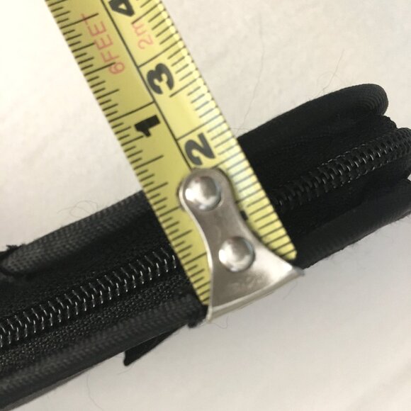 Klipsch Zippered Carrying Case For S4A/ S4i/ S4ii Earbuds #2 - Picture 2 of 9